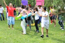 evento empresarial para fin de año adultos y jovenes 